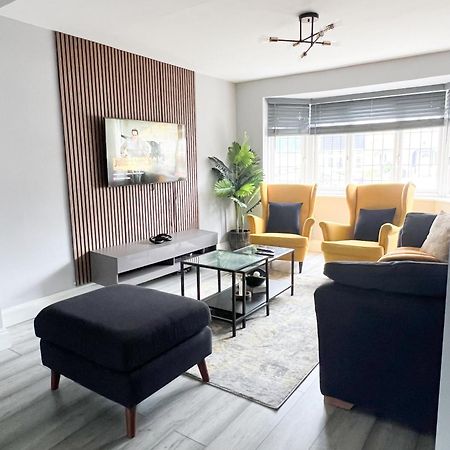 Beautiful Newly Renovated House In Rainham Essex Villa Buitenkant foto